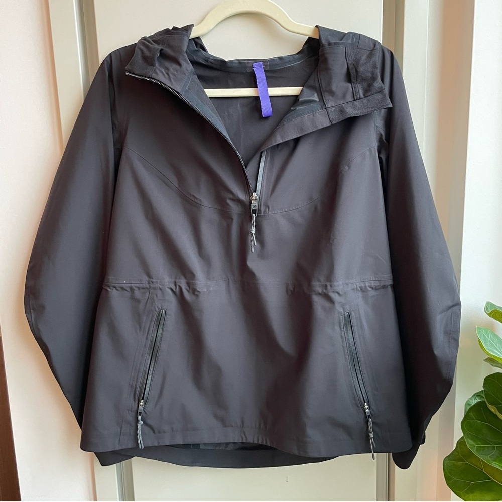 Lululemon Waterproof Hiking Half-Zip Pullover, Black, Size 6